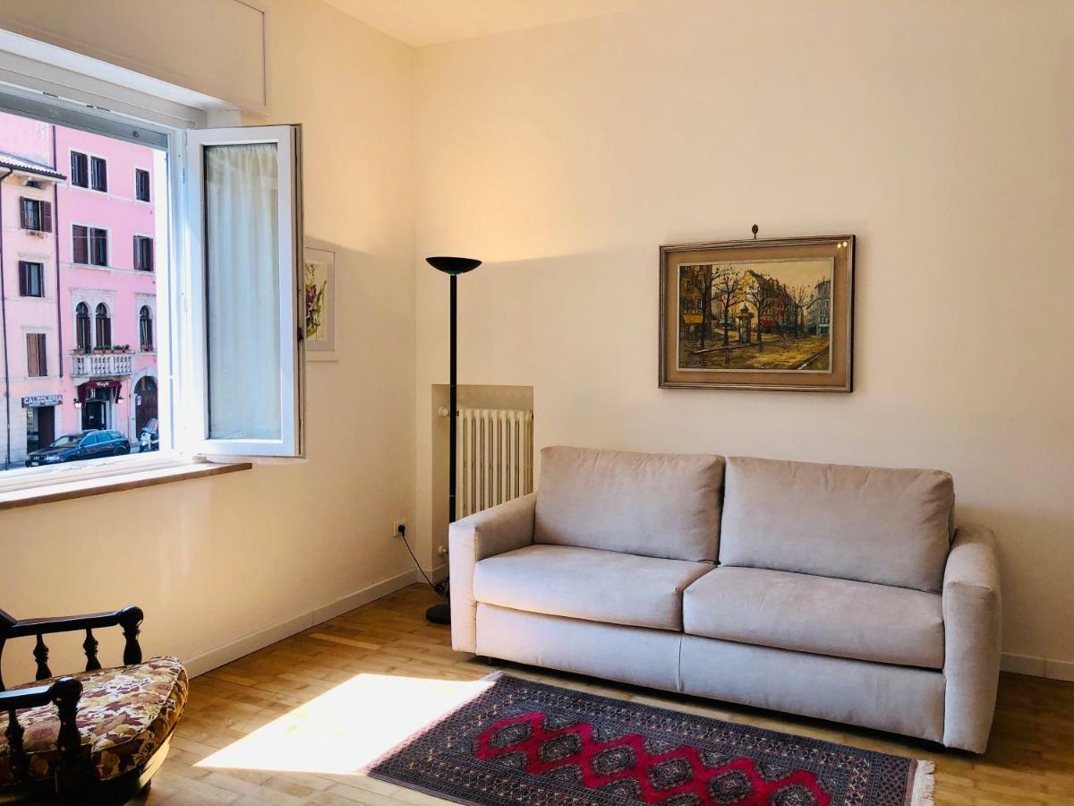 Appartamento Portapalio40 Con Parcheggio Werona Zewnętrze zdjęcie